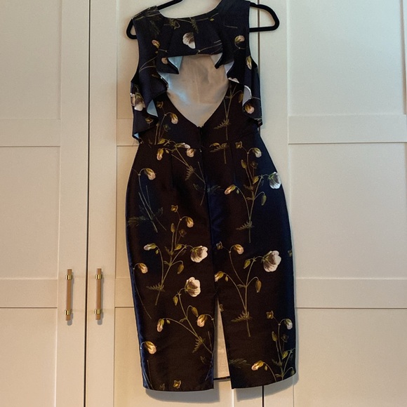 Hope & Ivy (ASOS) US 6 black floral dress worn once - Picture 3 of 6